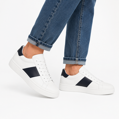 Clean White-Sneakers